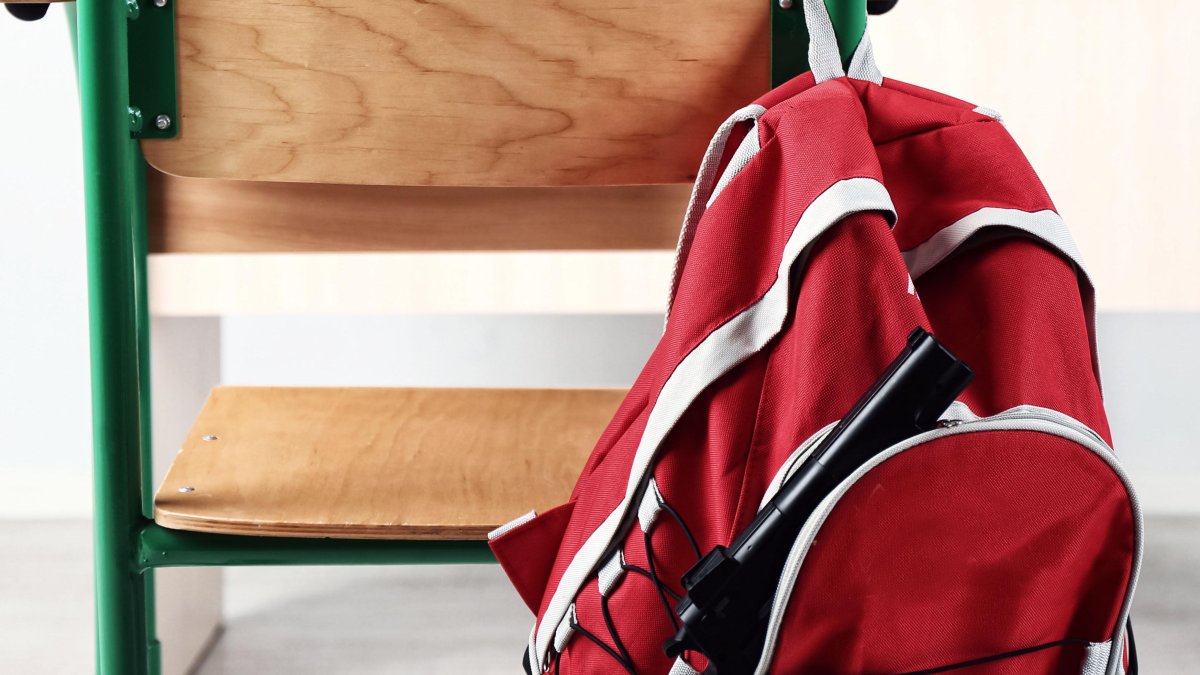 Muestra mejoría maestra que resultó baleada por niño de 6 años en la escuela primaria de Richneck en Virginia