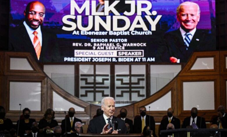 Biden llama a los estadounidenses a “prestar atención” al legado