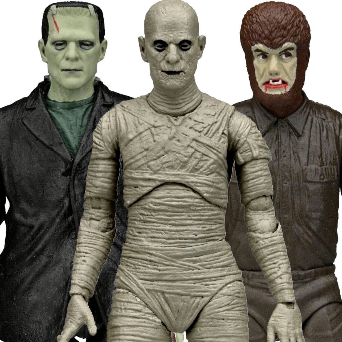 neca-universal-monsters-3-pack-glow.jpg neca-universal-monsters-3-pack-glow.jpg