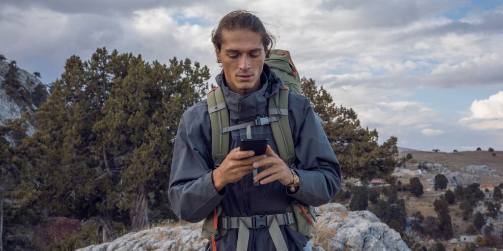 Obtenga mapas sin conexión para todas sus caminatas con un 50 % de descuento en AllTrails+ esta semana