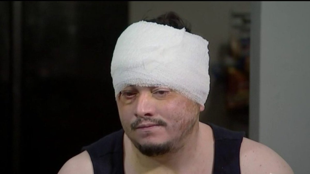 Plomero recibe brutal golpiza al cobrar por un trabajo que realizó en una casa