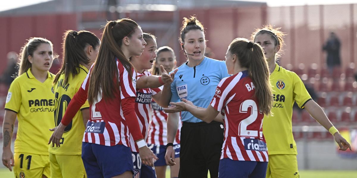 2-2: El 'doblete' de Eva Navarro no bastó para ganar al penúltimo