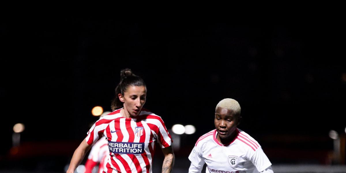 2-2: El Atlético rescata un punto en el Fernando Torres tras dejarse remontar