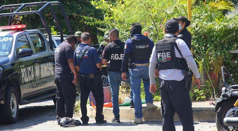 5 muertos; Enfrentamiento entre policías y civiles que se negaron a que fueran cateadas sus casas  