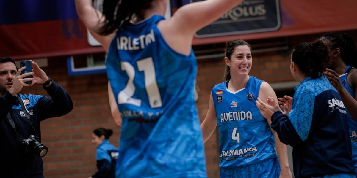 61-75: El Avenida coge aire en Bélgica