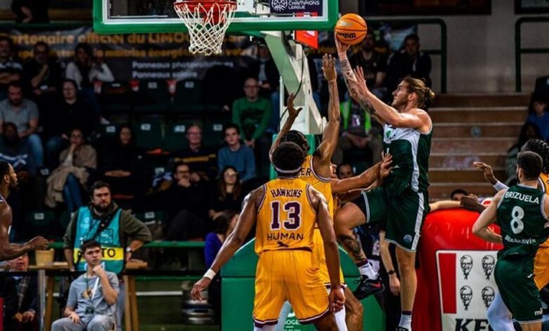 67-84: El Unicaja asalta la cancha del Limoges