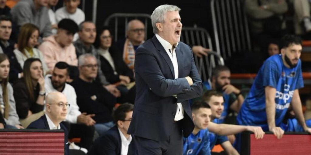 67-95: Un mal segundo cuarto amarga el estreno de Quintana en el 'Fuenla'