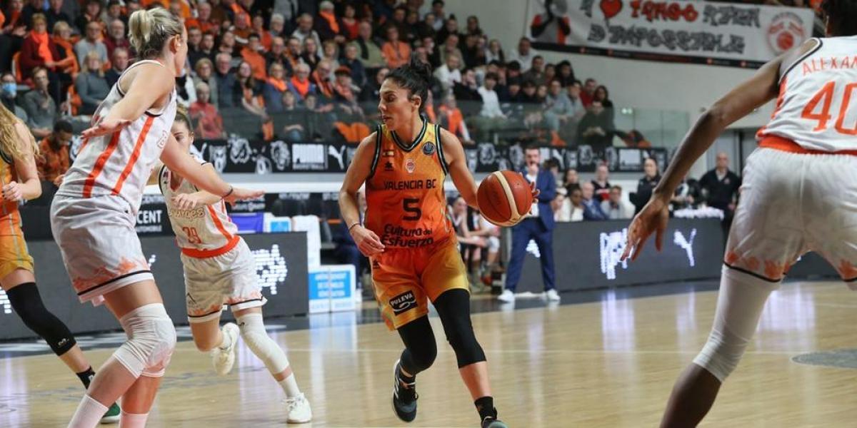 70-68: El Valencia no cierra su clasificación en Bourges pero salva ‘average’