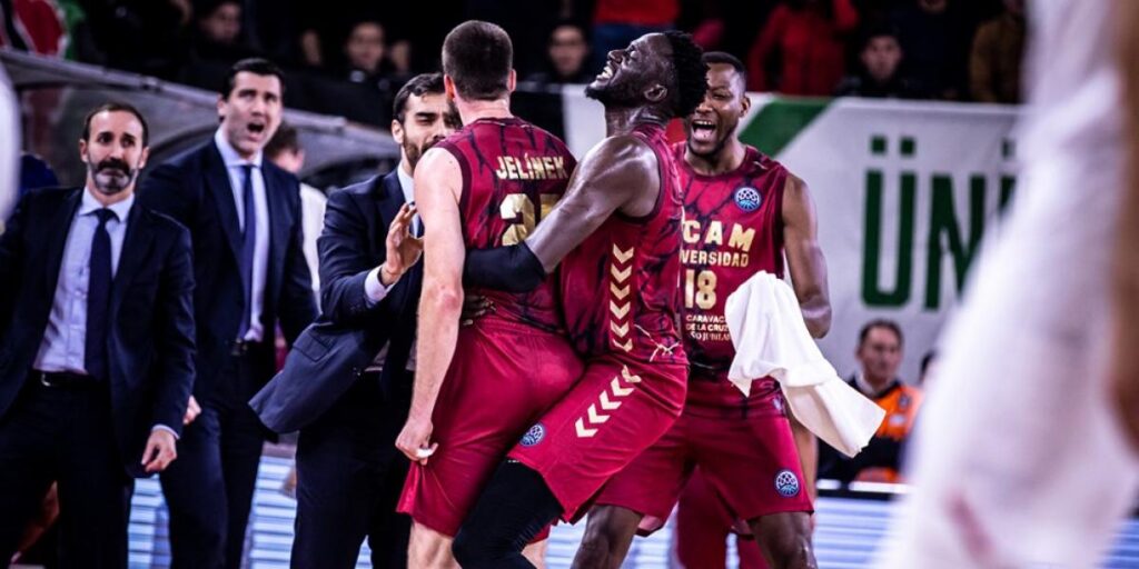 89-96: El UCAM accede al Top 16 con un triunfo épico en Turquía