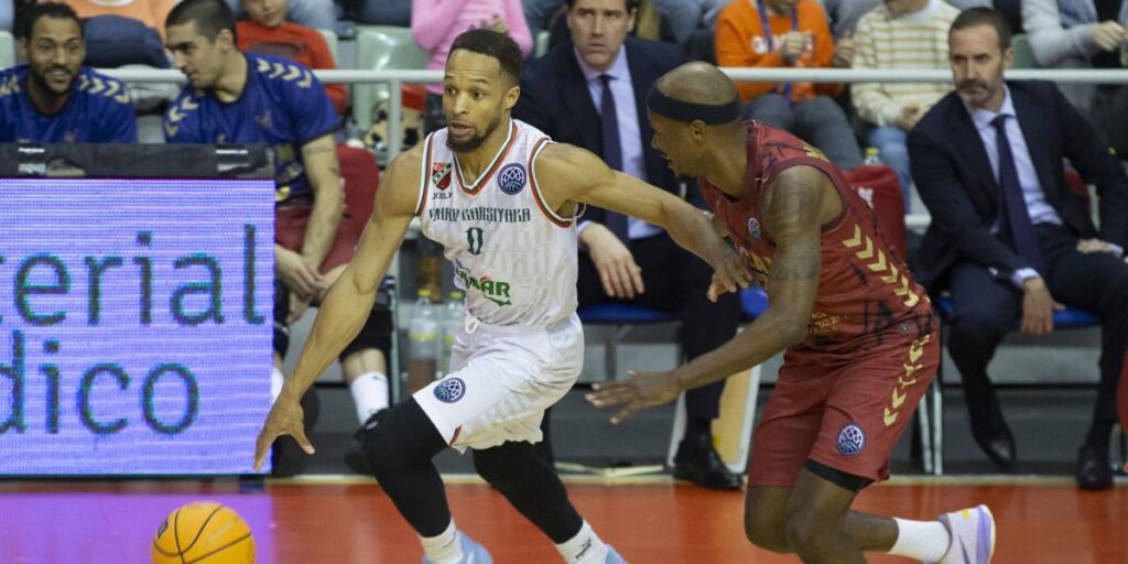 97-92: El UCAM toma ventaja en la repesca europea