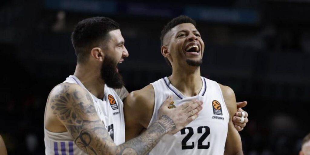 98-65: El Madrid destroza a un errático Maccabi