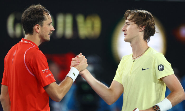 Abierto de Australia: ¡Cae otro favorito! Medvédev no puede contra Korda