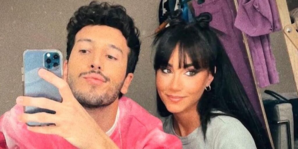 Aitana y Sebastián Yatra, 'pillados' besándose en una fiesta