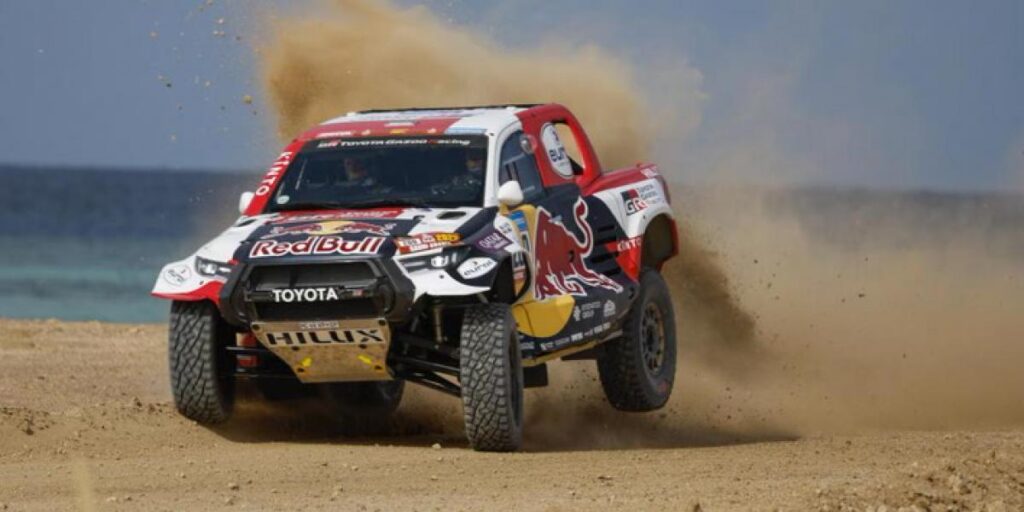 Al-Attiyah: "Creo que Carlos y Stéphane se han ido demasiado a la izquierda ahí"