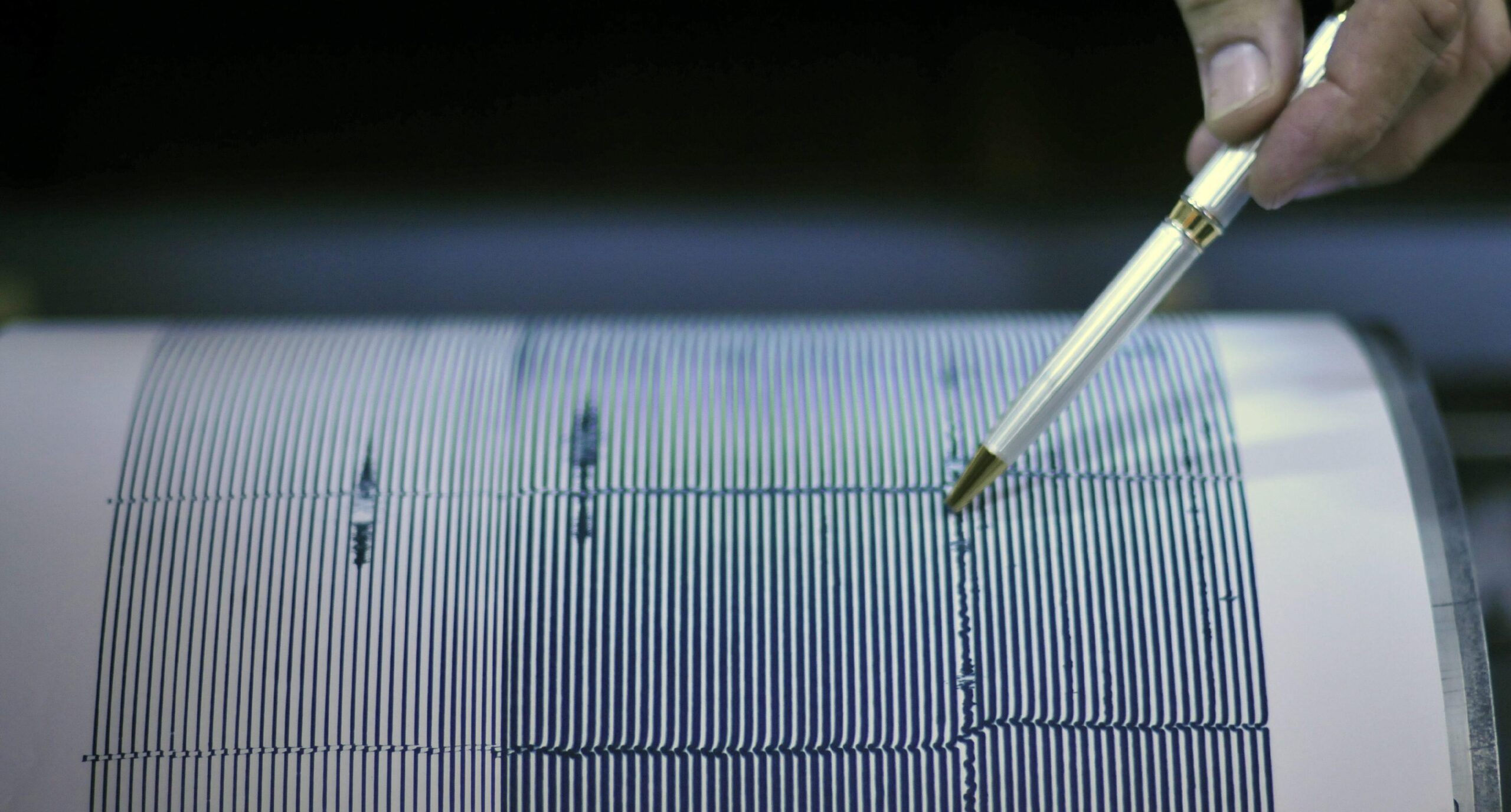 Al menos 120 heridos en un sismo magnitud 5.4 en Irán