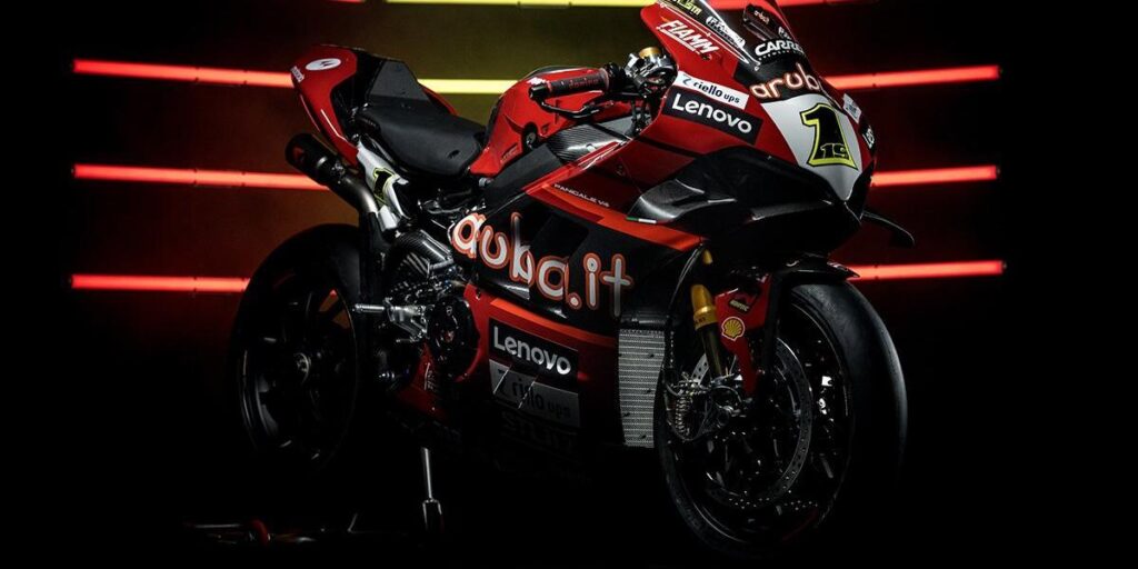 Álvaro Bautista se estrena en Jerez como número 1