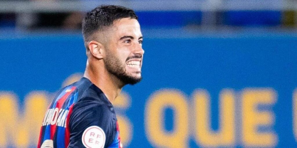 Álvaro Sanz, traspasado al CD Mirándés