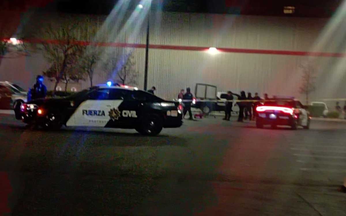 Asesinan a hombre afuera de Costco en Monterrey