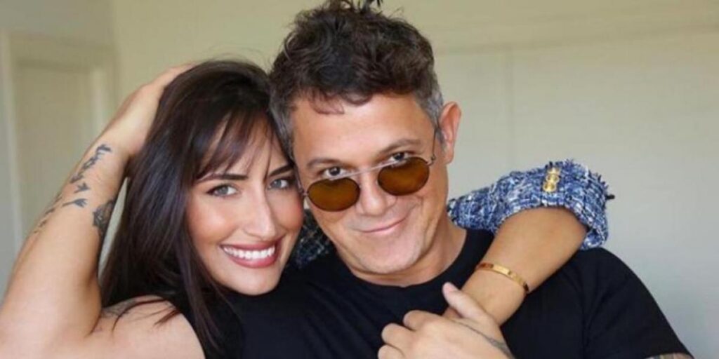 Así es el asombroso chalet de 2.000 metros cuadrados en el que vive Alejandro Sanz