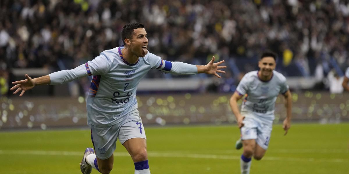 Atracón de fútbol persiguiendo el sueño mundialista