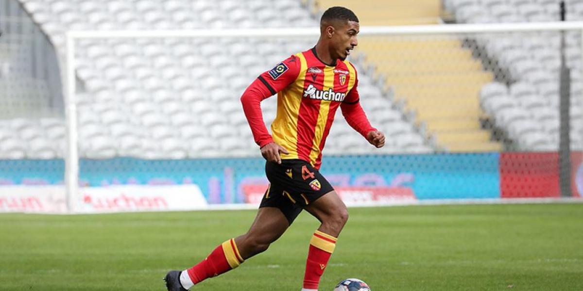 Badé aún no entrena a las órdenes de Sampaoli