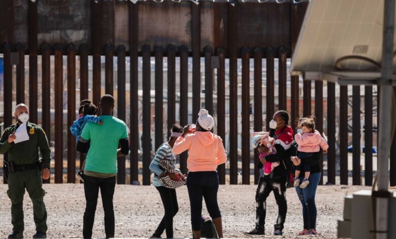 Bajan drásticamente los encuentros con ciertos migrantes en la frontera sur tras parole humanitario
