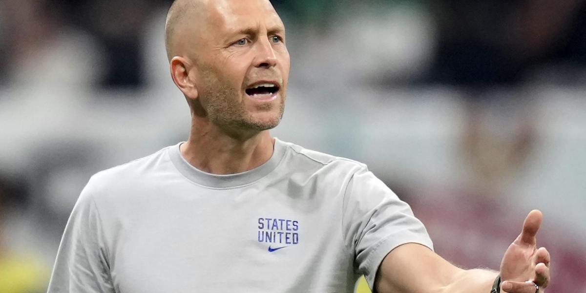 Berhalter admite haber agredido a su mujer