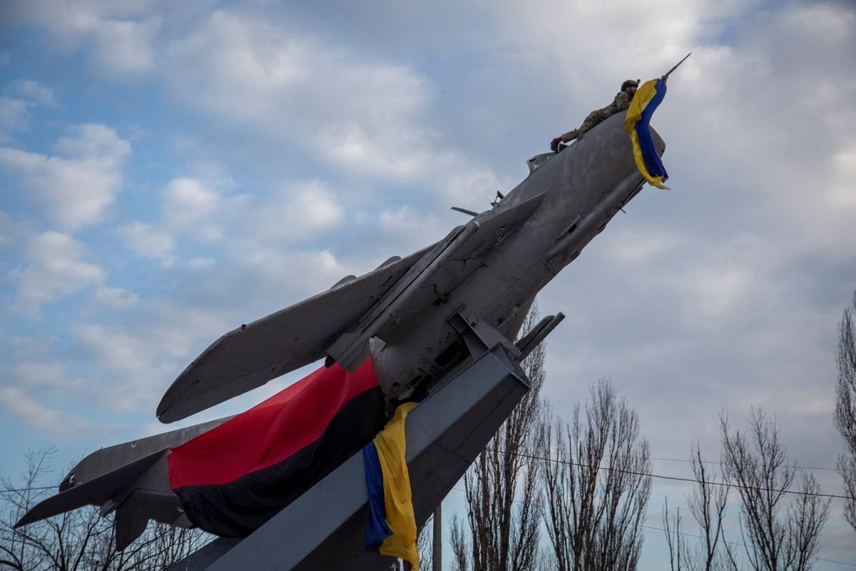 Biden dice “no” a proporcionar aviones de combate a Ucrania