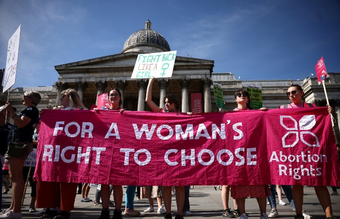 Biden promete seguir luchando por el derecho al aborto