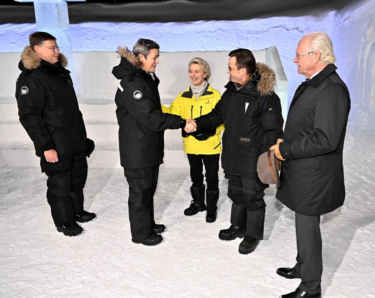 Bruselas propone a los países un plan multimillonario de ayudas a empresas para evitar la fuga de inversiones a EE UU