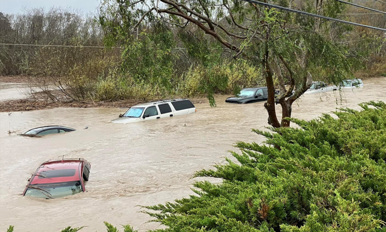 California en alerta por tormenta que ya deja 14 muertos