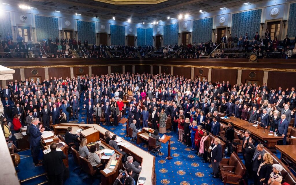 Cámara Baja de EU podrá investigar al Departamento de Justicia y al FBI