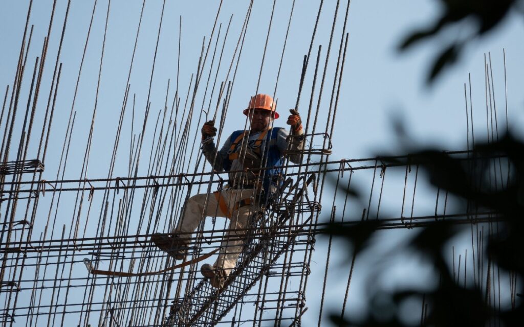 Confianza empresarial para sectores manufacturero, construcción y comercio suma 7 meses a la baja