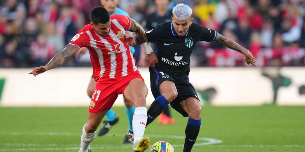 Correa comienza la carrera por el '9' por delante