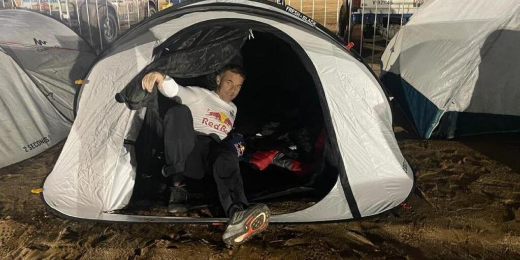 Dakar 2023: El lío viral de Loeb con su tienda de campaña