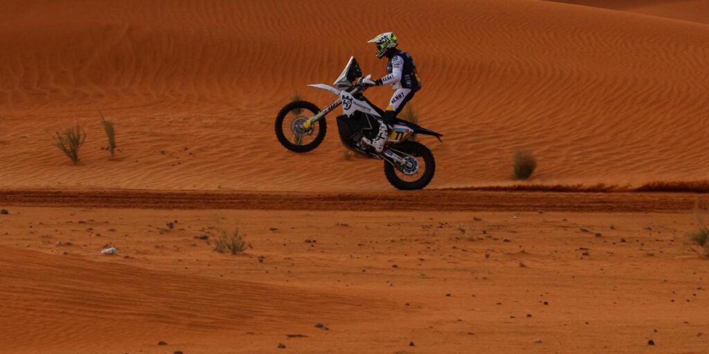 Dakar 2023, etapa 6 motos: Luciano Benavides gana y Barreda sigue ahí