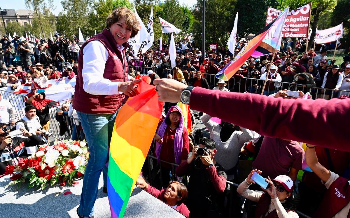 Delfina Gómez arranca precampaña en Toluca; ‘vamos requetebién’, afirma