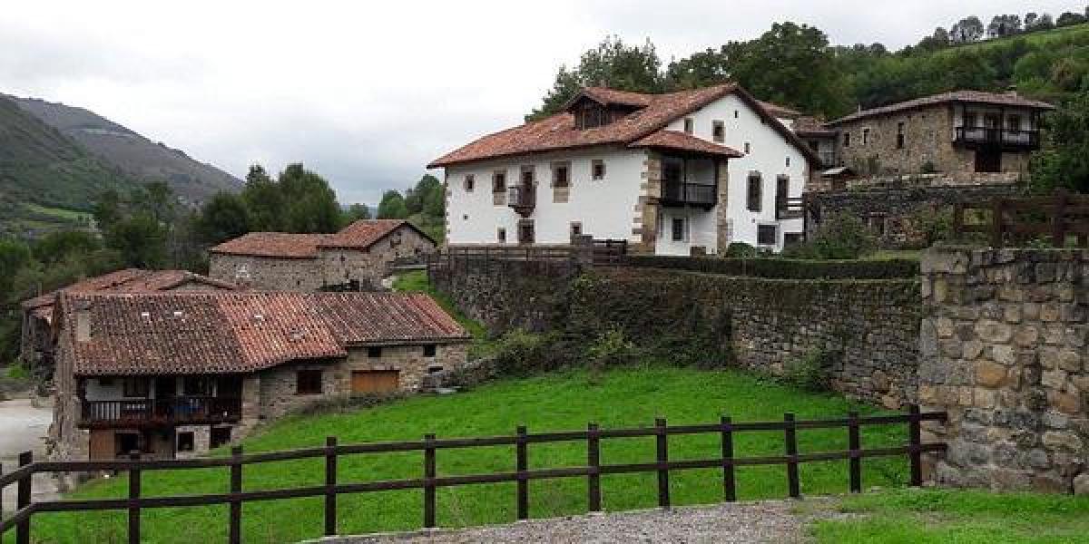 Descubre los 15 pueblos con los nombres más curiosos de España