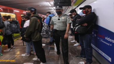 Detienen a una mujer por arrojar aspas de plástico a las vías del Metro
