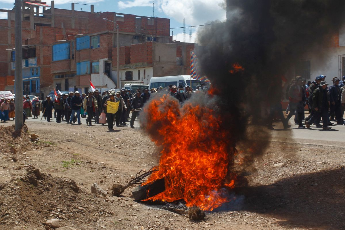 Dieciocho muertos en el mismo día en enfrentamientos entre manifestantes y la policía en Perú