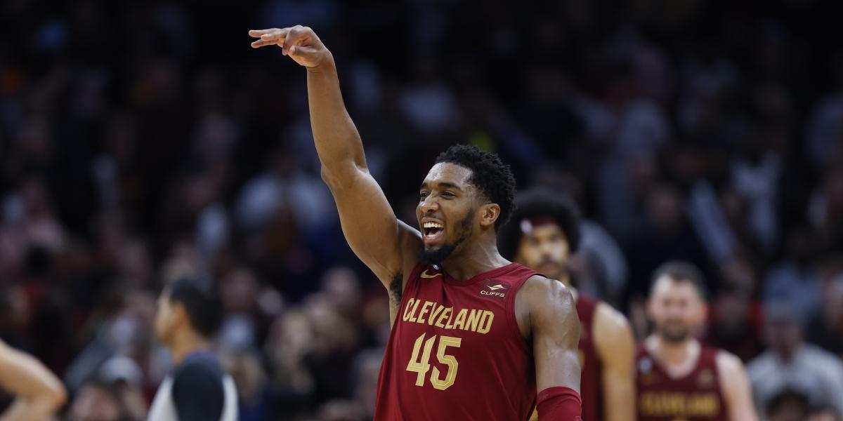 Donovan Mitchell, el discípulo de Ricky, sacude el mundo: ¡71 puntos!