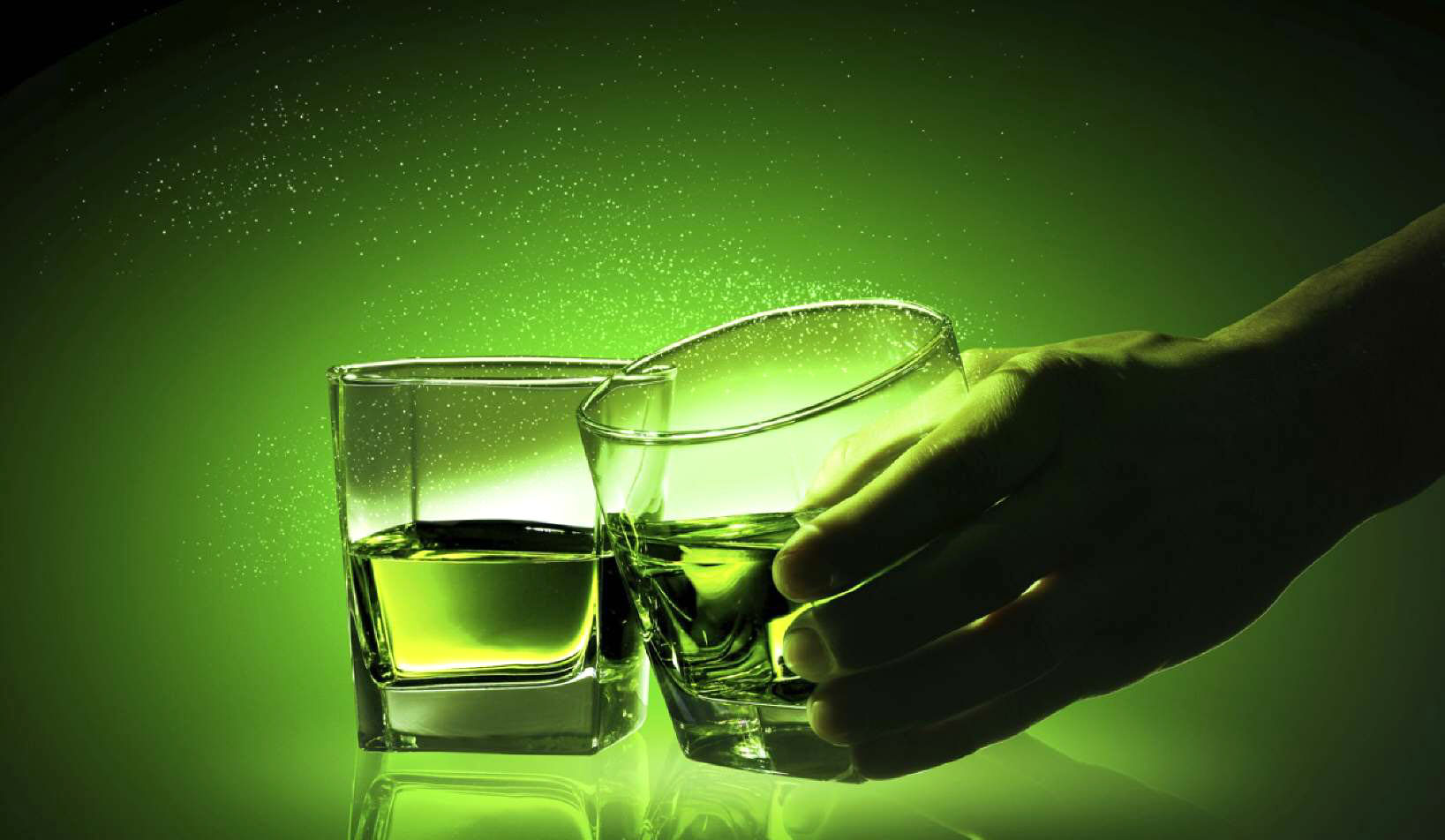 Dos maneras distintas de consumir el hada verde