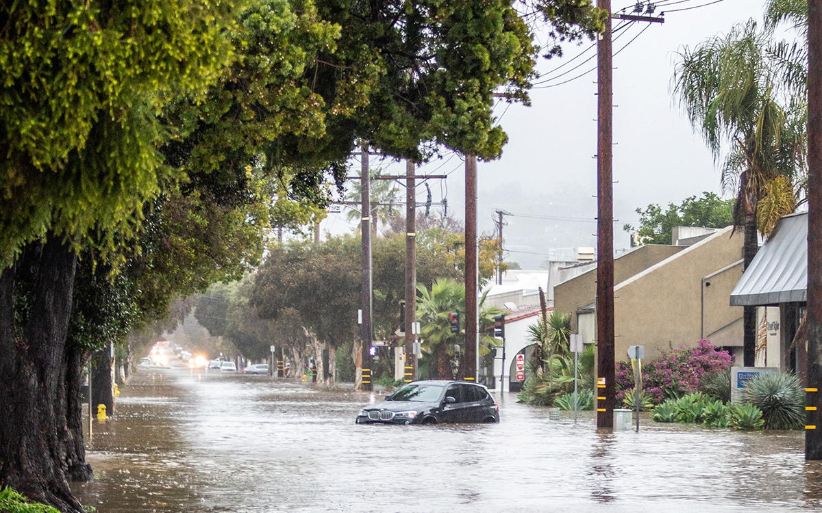 Dos niños entre las 17 víctimas de tormentas en California