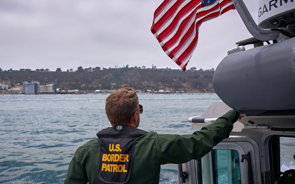 EU repatría a 907 cubanos y haitianos, se dirigían a Florida