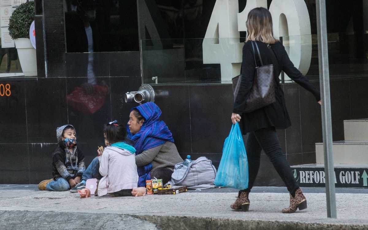 El 45% de los mexicanos tiene un sueldo insuficiente para superar la pobreza