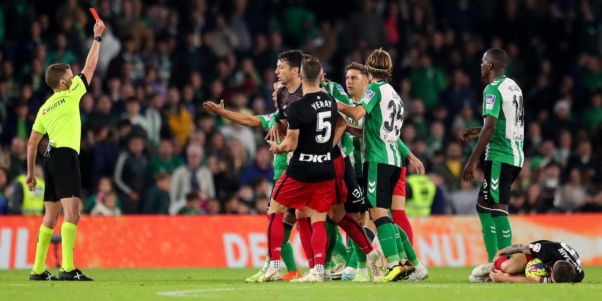 El Betis alega por el acta de Hernández Hernández