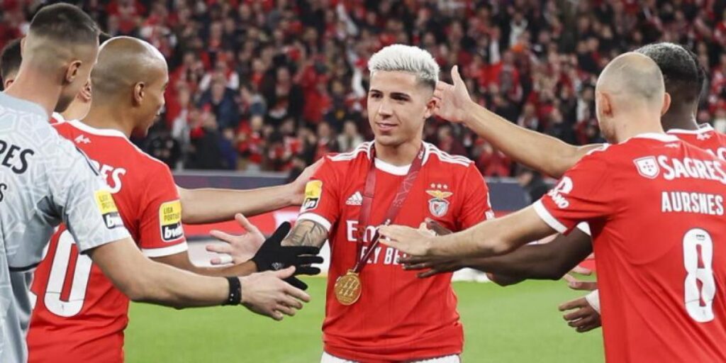 El Chelsea enloquece con la última oferta por Enzo Fernández