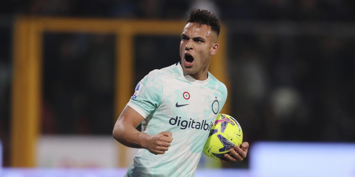 El Inter remonta con doblete de Lautaro Martínez