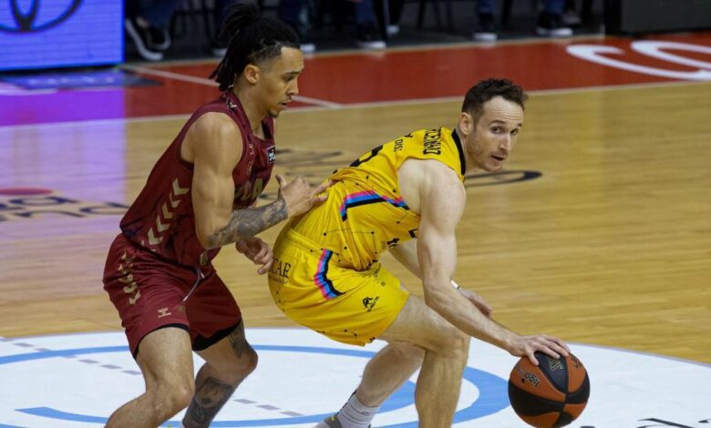 El Lenovo Tenerife quiere asegurarse un puesto en la Copa ante el Unicaja