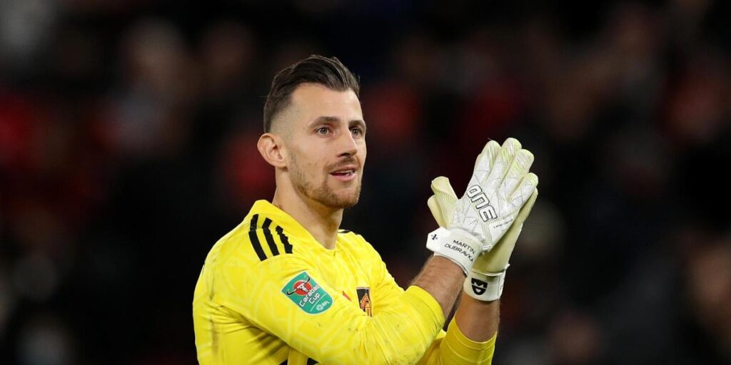 El Newcastle deja a Ten Hag sin portero suplente